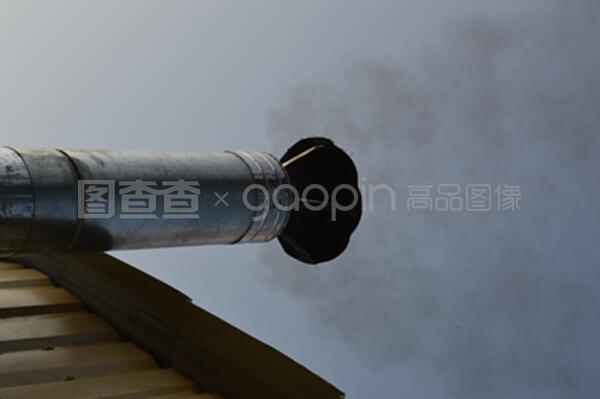 木制固體燃料爐專用煙囪與煙氣管道 設(shè)計、選材與維護指南