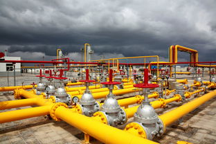 英雄嶺上的英雄 記青海油田采油三廠采油二班 煙氣管道